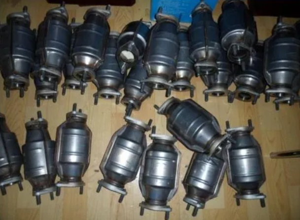 三元催化器鉑碳回收：環(huán)保高效，讓廢棄物煥發(fā)新生