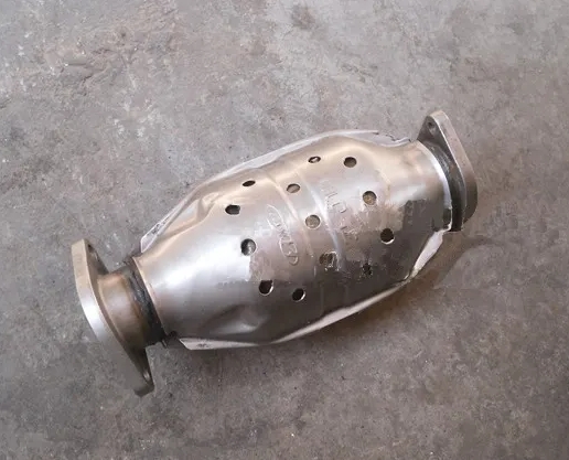 三元催化器鉑碳催化劑回收：節(jié)約資源，共創(chuàng)美好明天